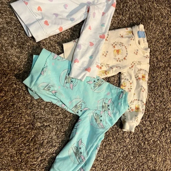 Sweaters - Picture 2 of 2